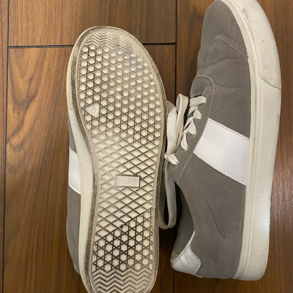 Shoes - Picture 5 of 5